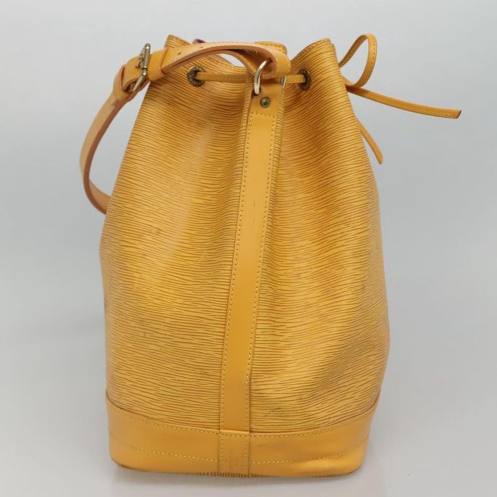 Louis Vuitton Noé Yellow Leather Shoulder Bag (Pre-Owned) - Picture 3 of 16